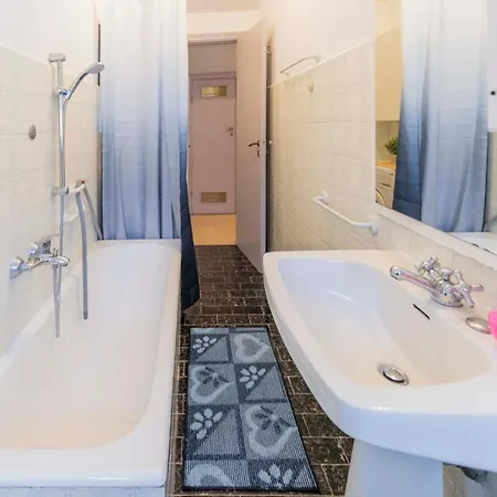 124 - Casa Con Terrazza Sestri- 15minuti A Piedi Dal Centro Διαμέρισμα