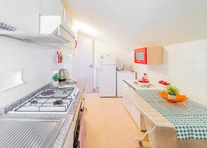 124 - Casa Con Terrazza Sestri- 15minuti A Piedi Dal Centro Lejlighed Sestri Levante