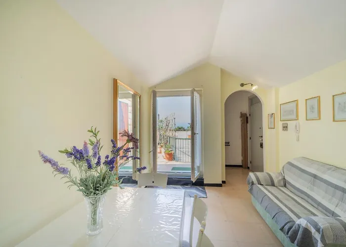 124 - Casa Con Terrazza Sestri- 15minuti A Piedi Dal Centro Appartement *