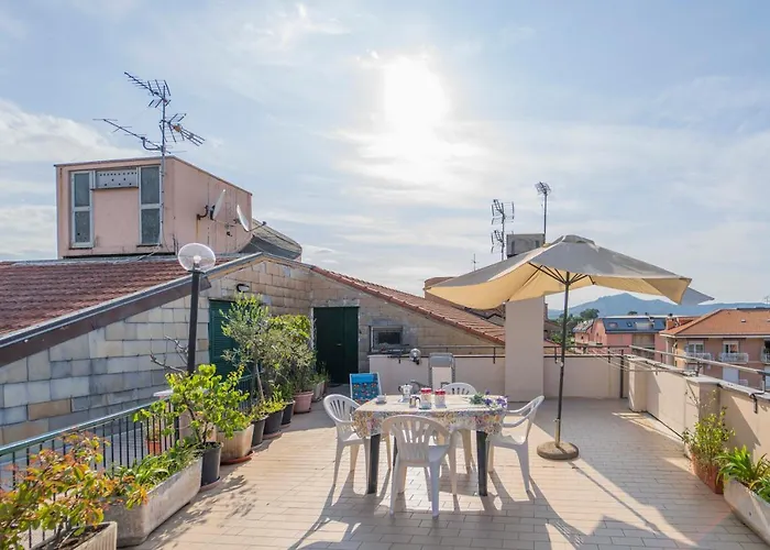 124 - Casa Con Terrazza Sestri- 15minuti A Piedi Dal Centro Appartement *