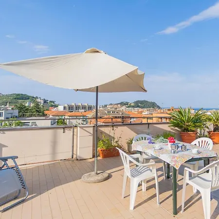 Apartment 124 - Casa Con Terrazza Sestri- 15minuti A Piedi Dal Centro Sestri Levante